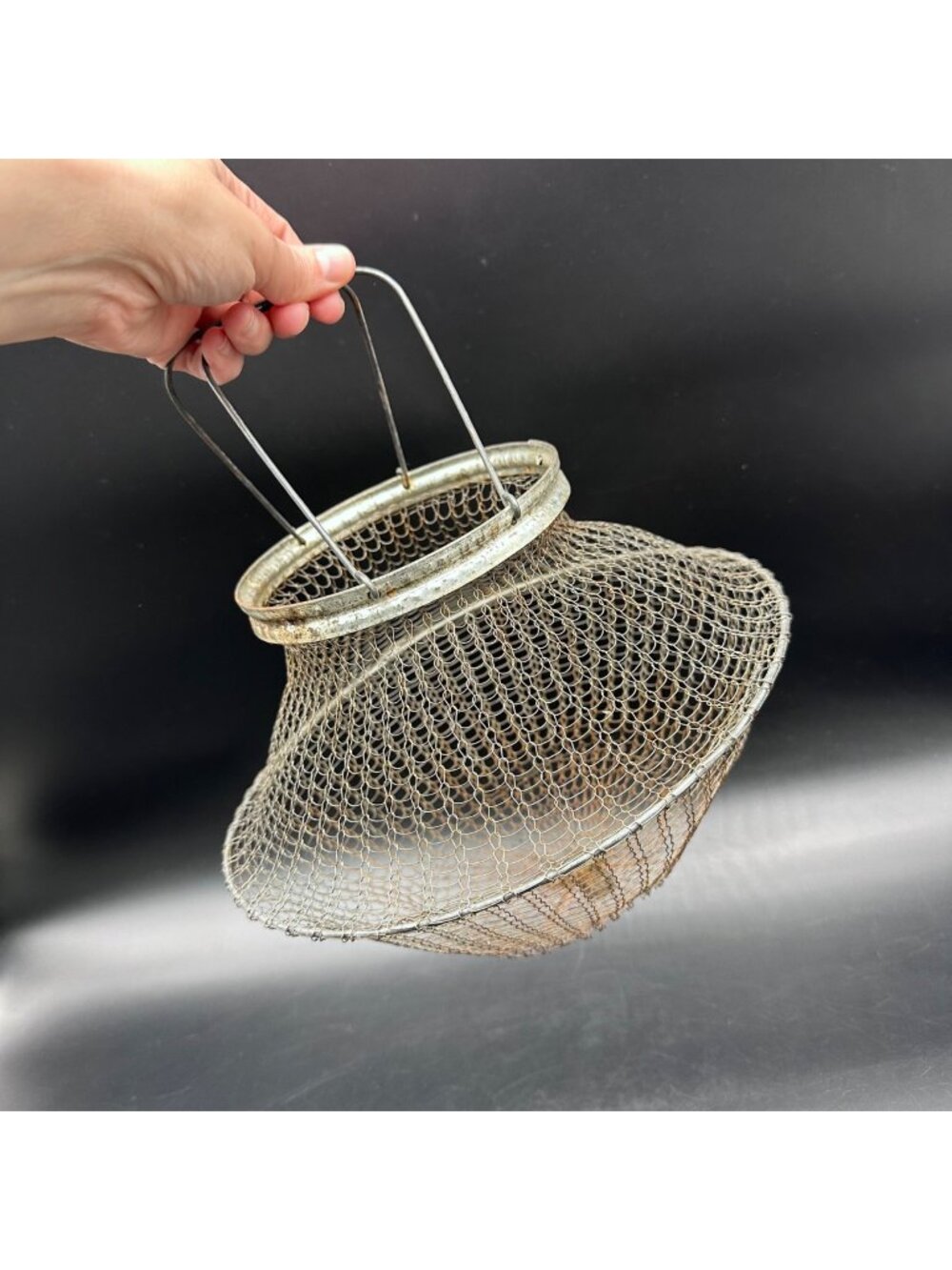 Vintage Metal Mesh Basket Egg Fruit Storage Handles Rustic Farmhouse Decor Retro